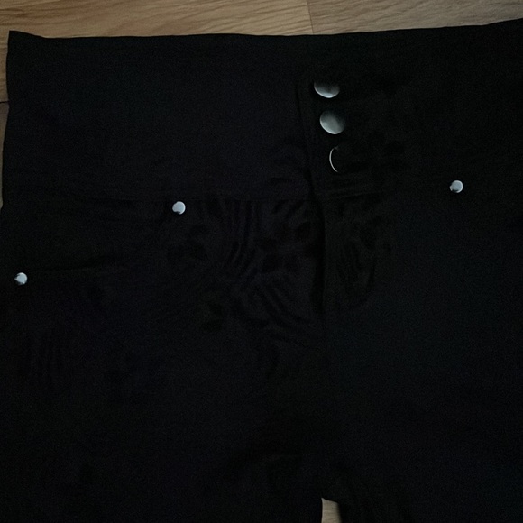 Black velvet high waisted pants - Picture 2 of 3